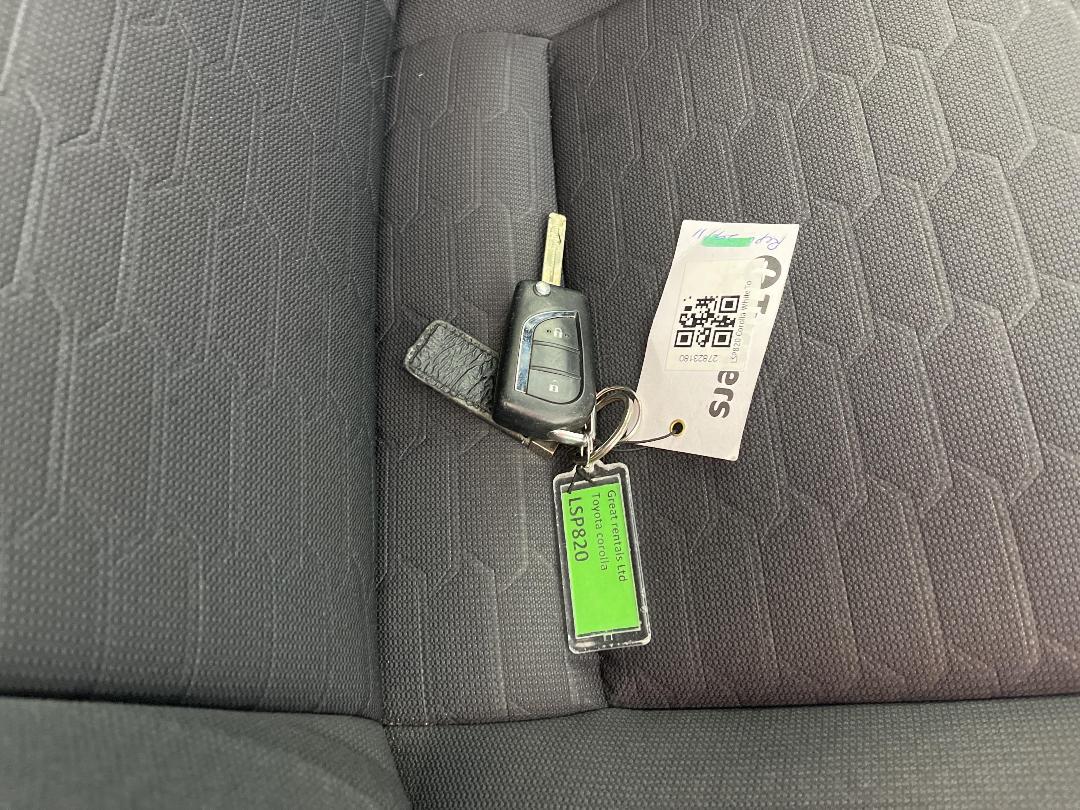 Photo '22' of Toyota Corolla