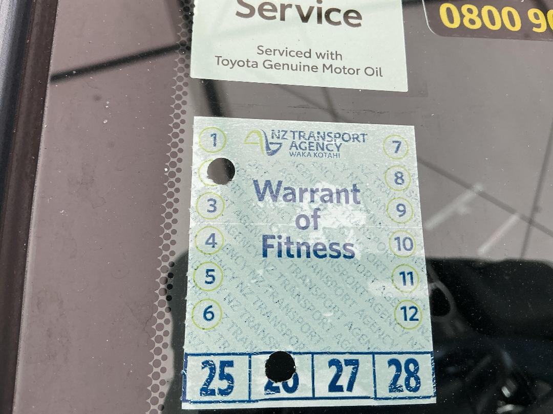 Photo '24' of Toyota Corolla GX Photo '24' of Toyota Corolla GX