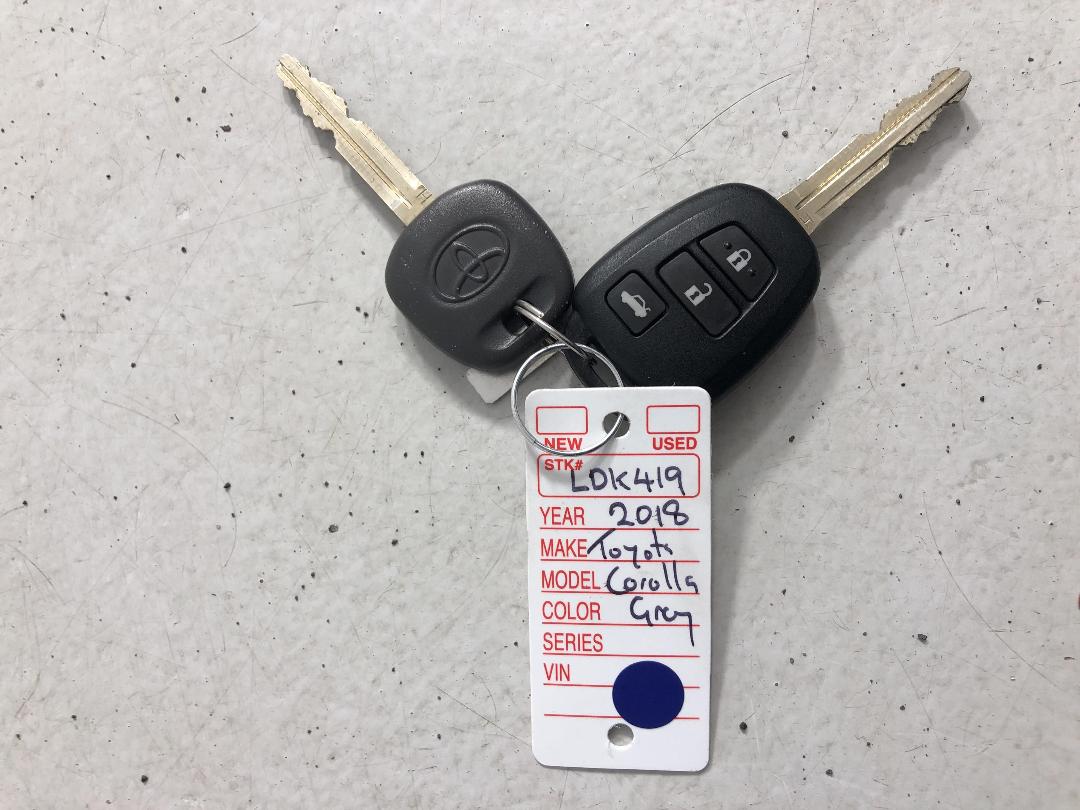 Photo '22' of Toyota Corolla Photo '22' of Toyota Corolla