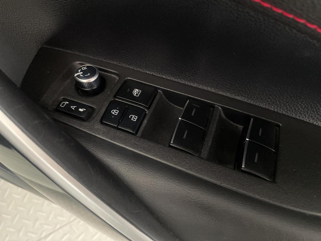 Photo '24' of Toyota Corolla