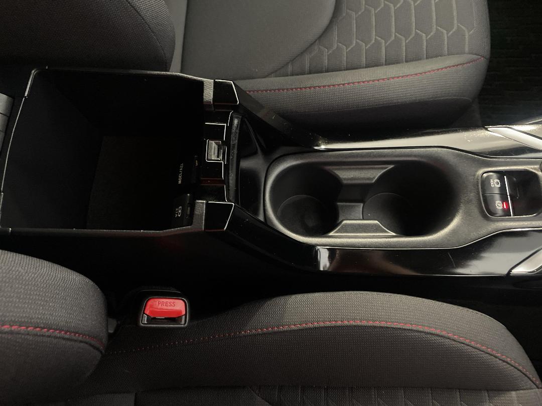 Photo '33' of Toyota Corolla