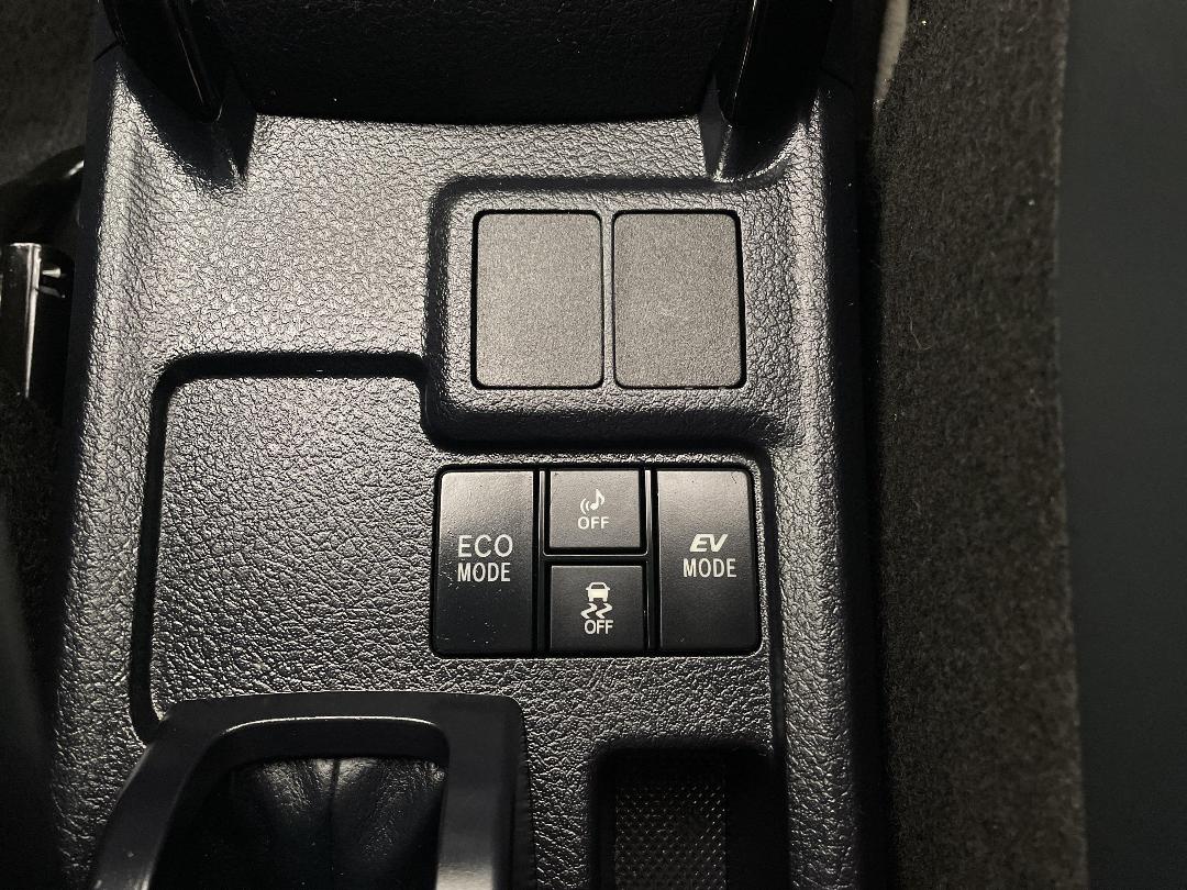 Photo '23' of Toyota Corolla