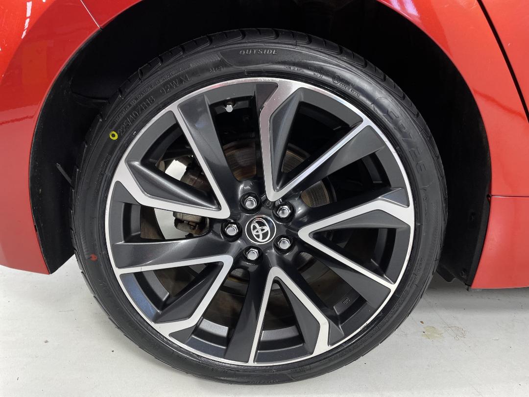 Photo '12' of Toyota Corolla