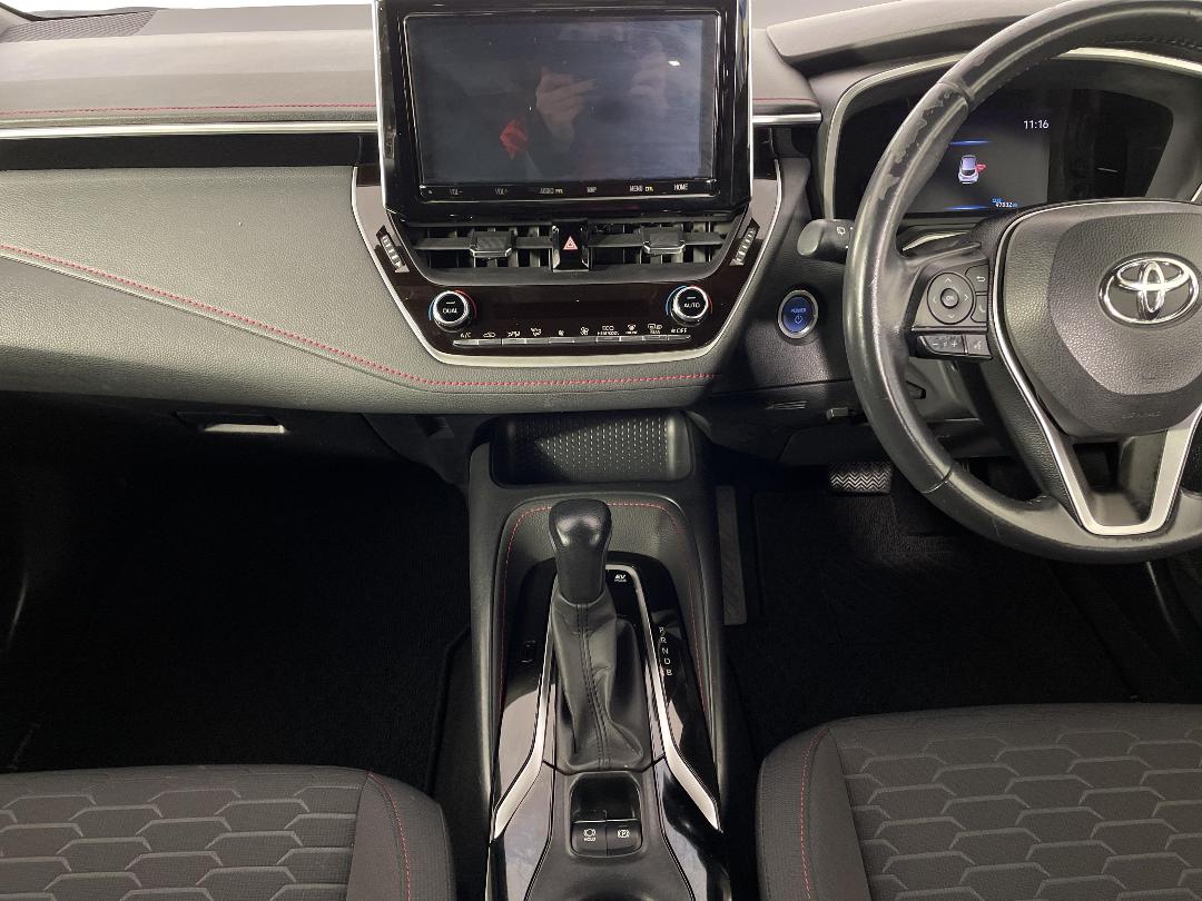 Photo '18' of Toyota Corolla