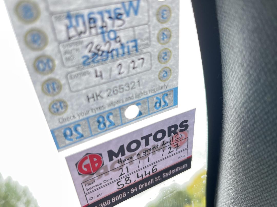 Photo '29' of Toyota Corolla Photo '29' of Toyota Corolla