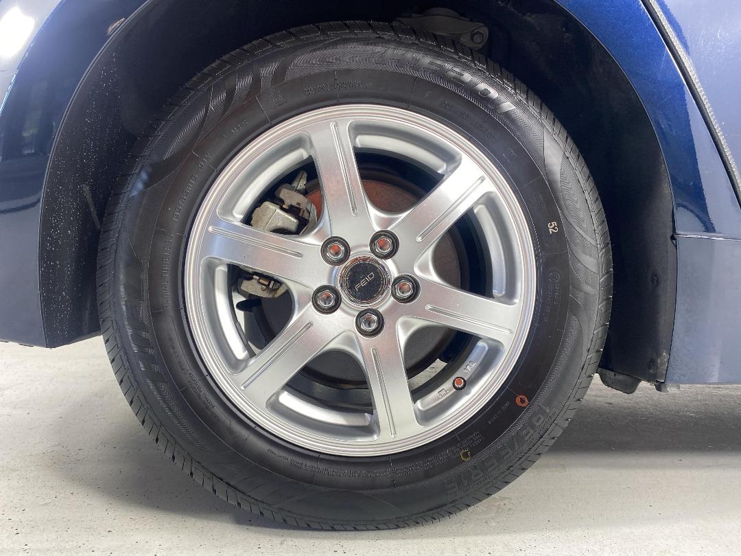 Photo '12' of Toyota Corolla