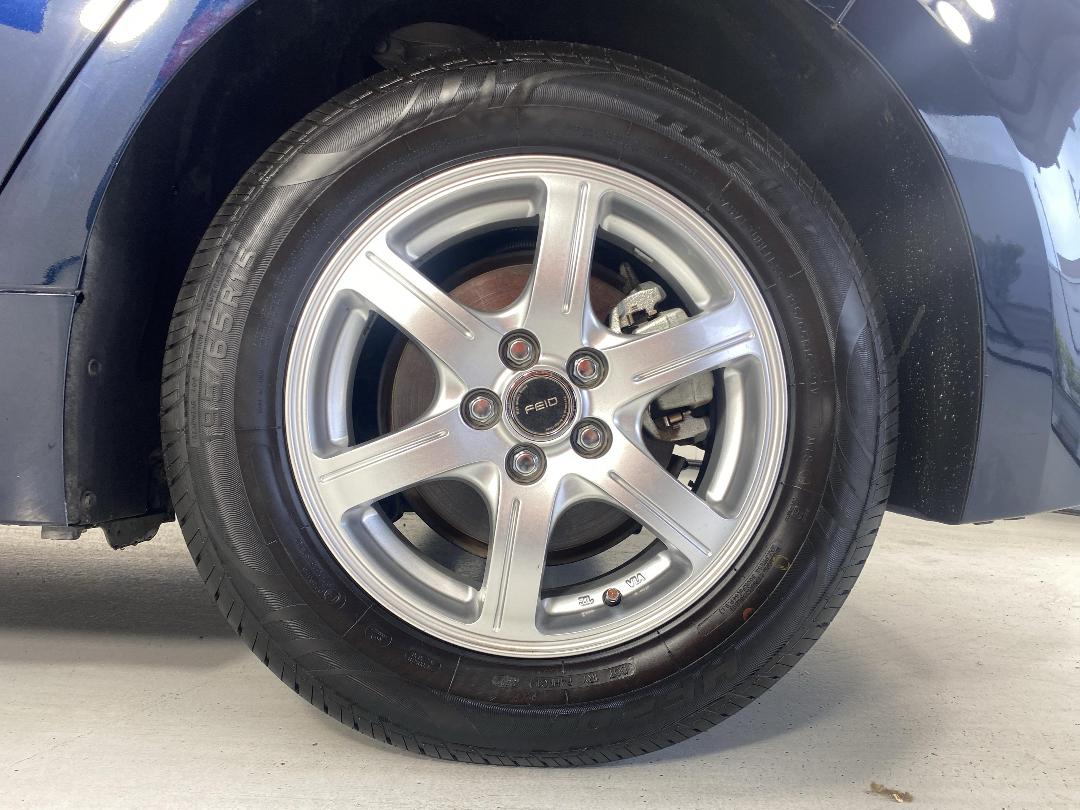 Photo '11' of Toyota Corolla