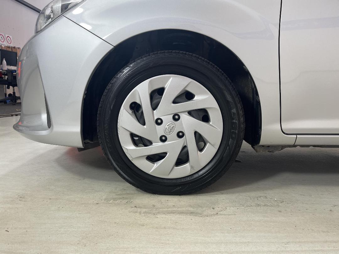 Photo '10' of Toyota Corolla