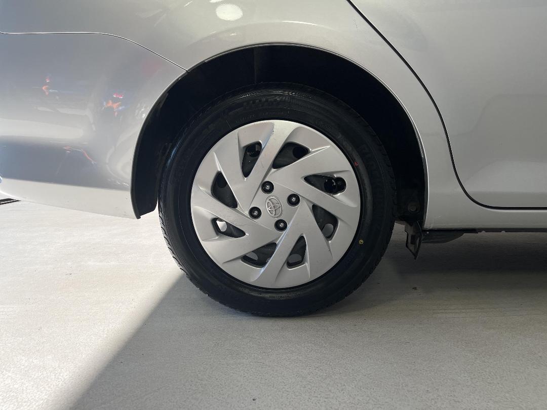 Photo '12' of Toyota Corolla