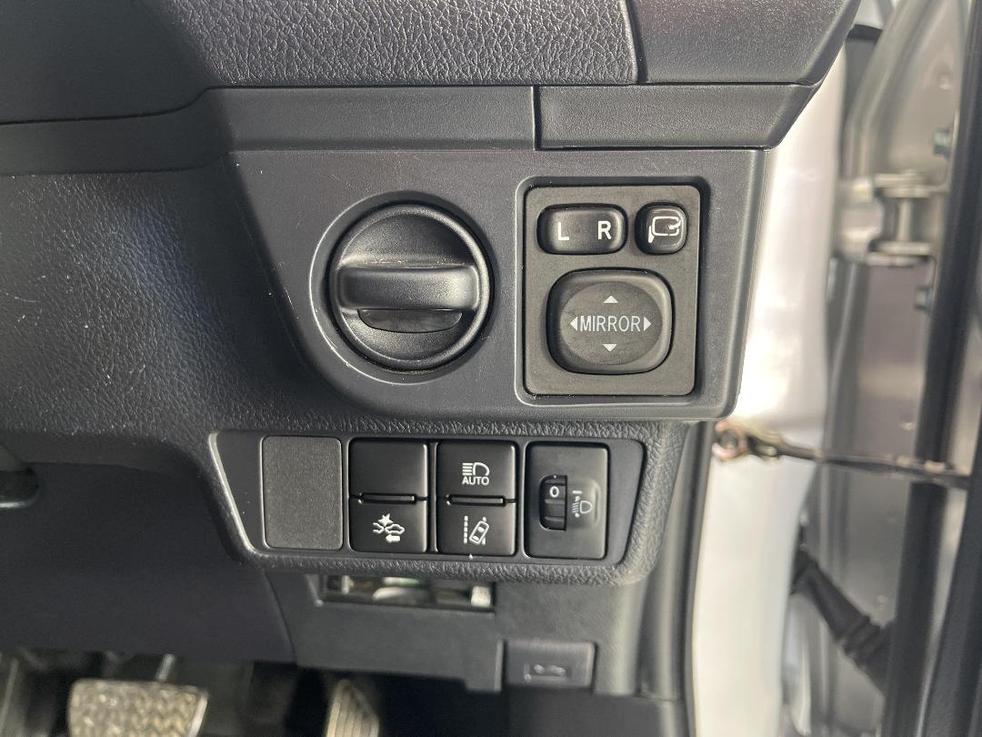 Photo '25' of Toyota Corolla