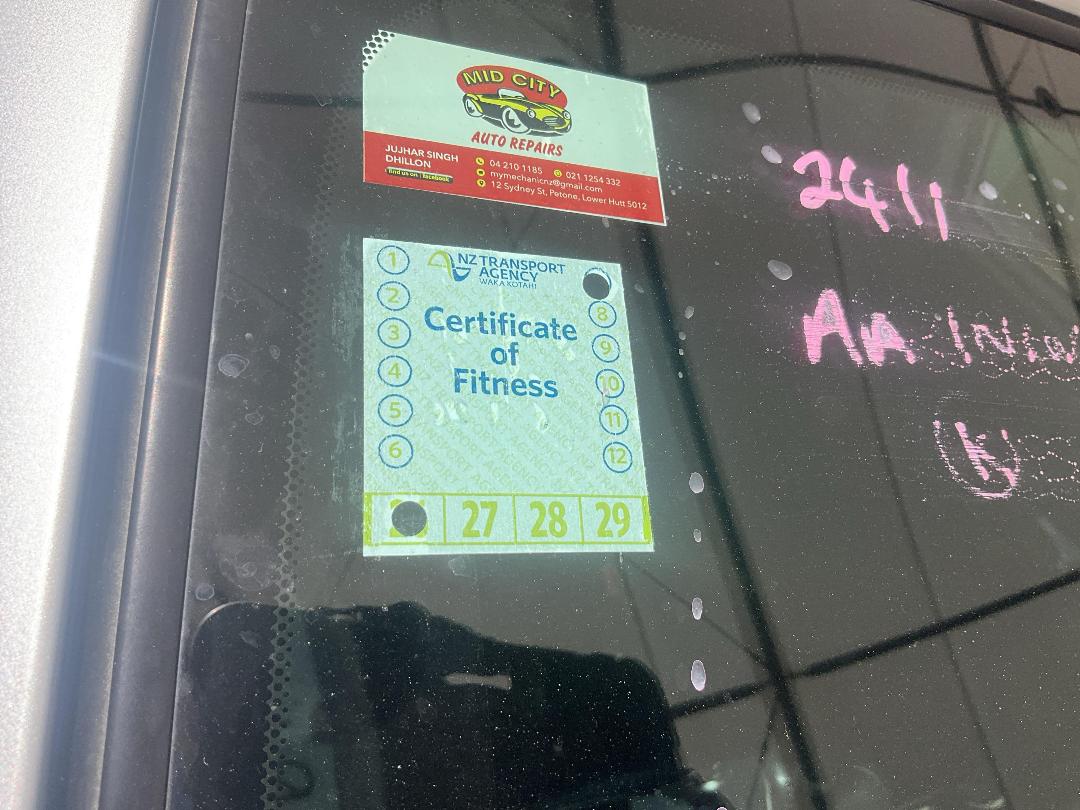 Photo '12' of Toyota Corolla Fielder Hybrid Photo '12' of Toyota Corolla Fielder Hybrid