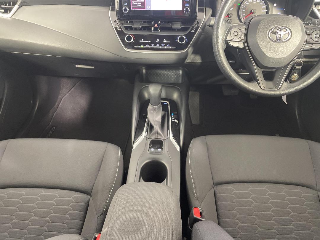 Photo '18' of Toyota Corolla Photo '18' of Toyota Corolla