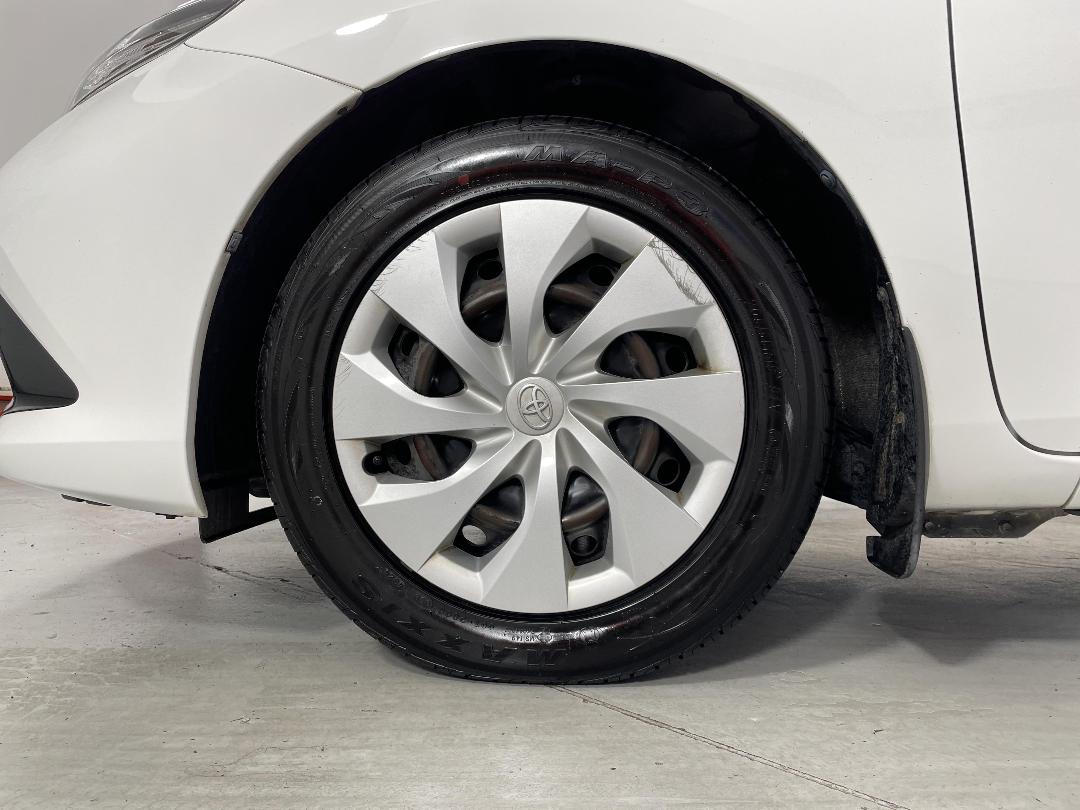 Photo '10' of Toyota Corolla