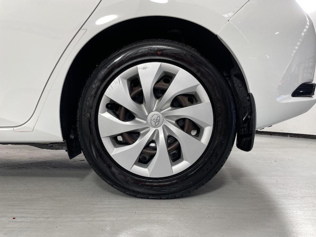 Photo '11' of Toyota Corolla