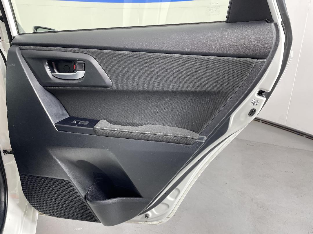 Photo '19' of Toyota Corolla