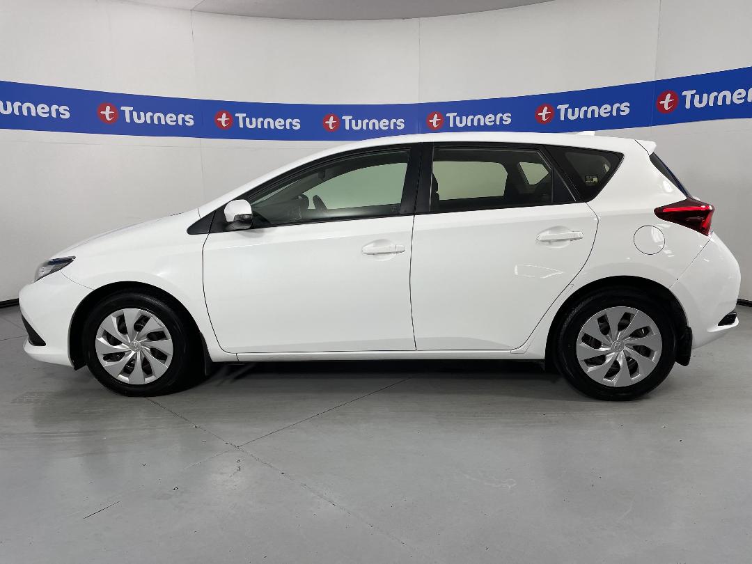 Photo '24' of Toyota Corolla