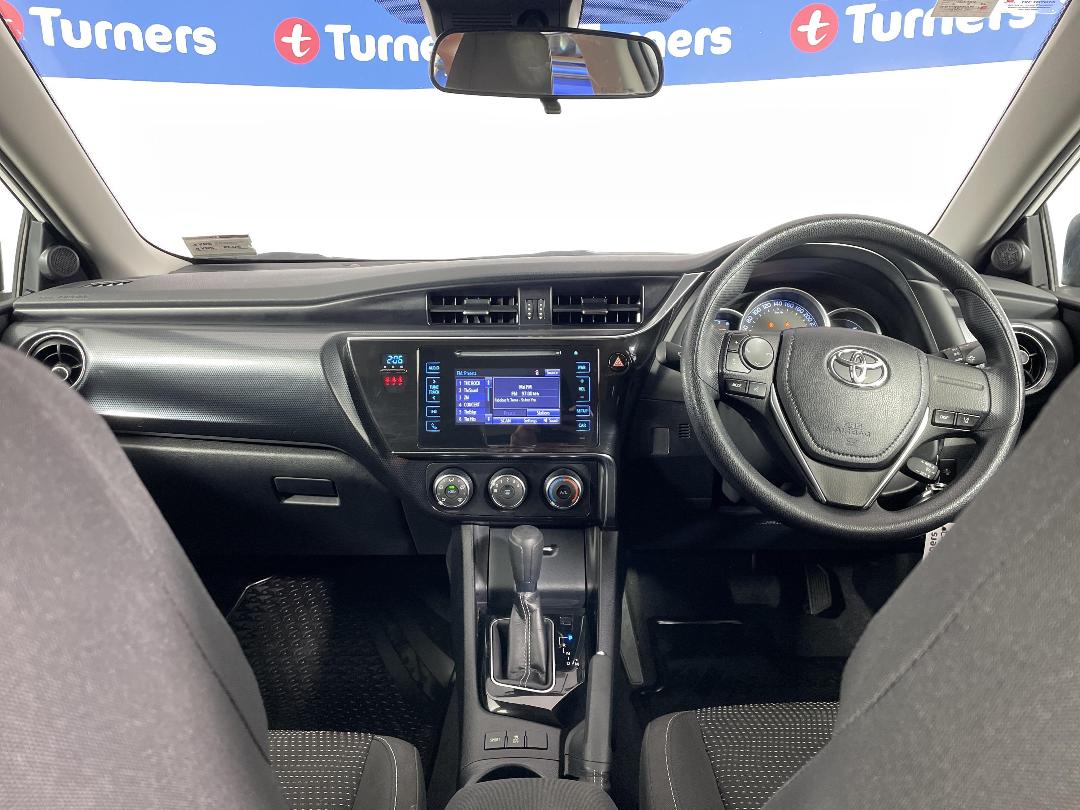 Photo '17' of Toyota Corolla