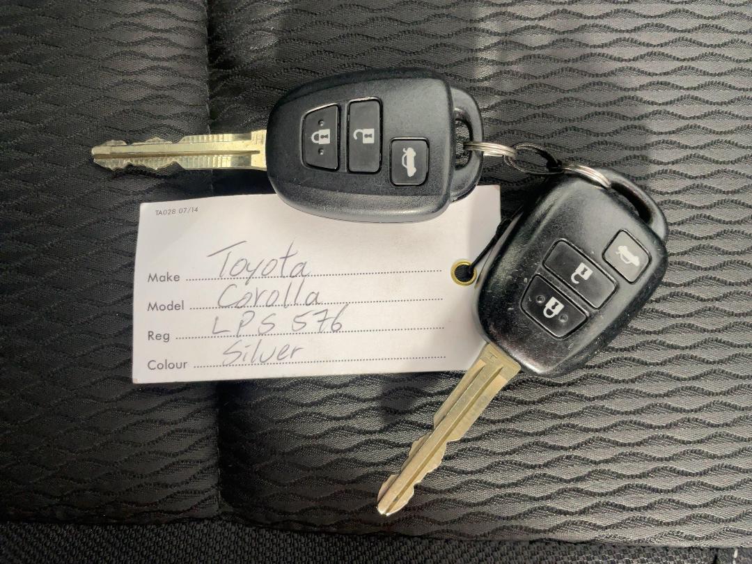 Photo '22' of Toyota Corolla Photo '22' of Toyota Corolla