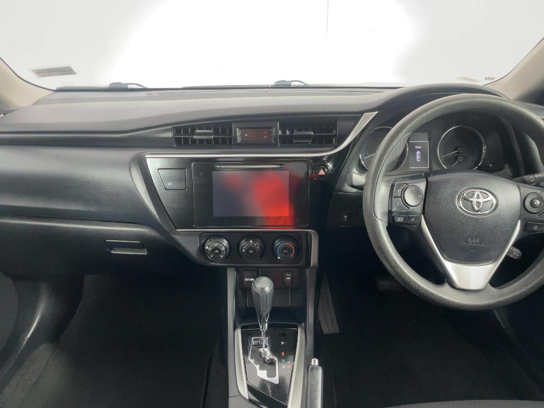 Photo '17' of Toyota Corolla Photo '17' of Toyota Corolla