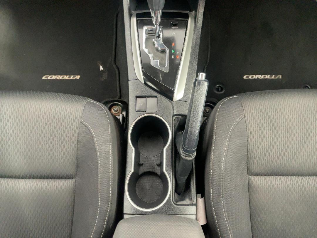 Photo '18' of Toyota Corolla Photo '18' of Toyota Corolla