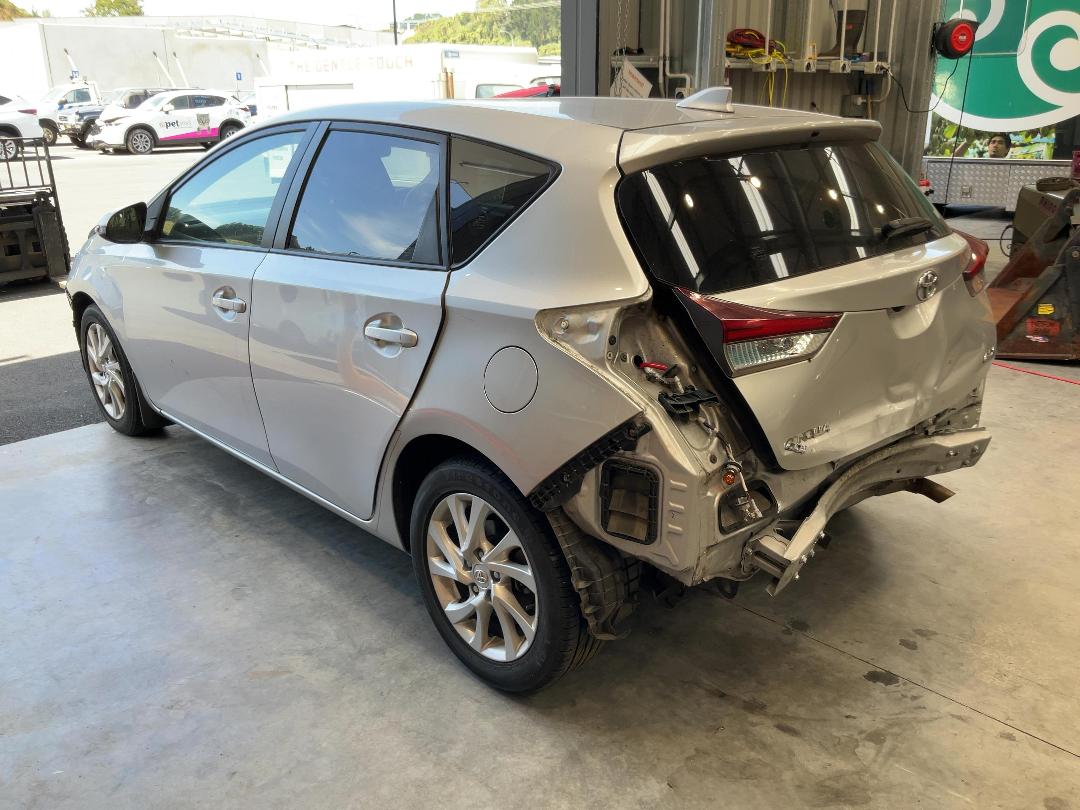 Photo '5' of Toyota Corolla GLX