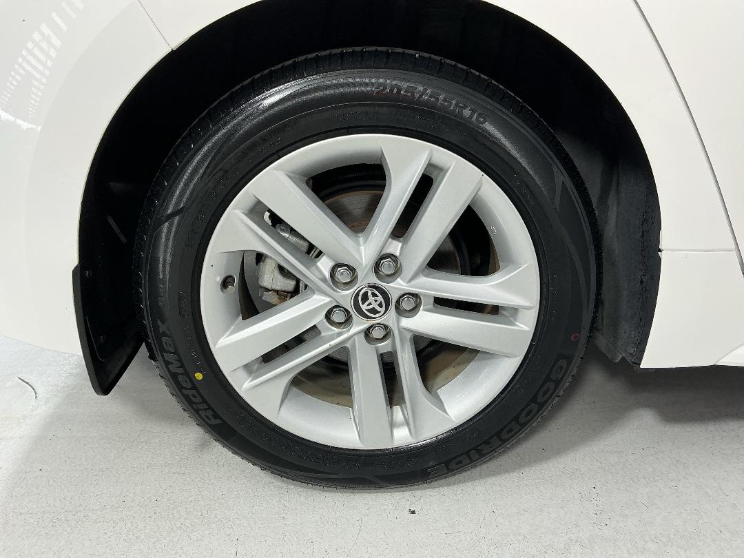 Photo '12' of Toyota Corolla