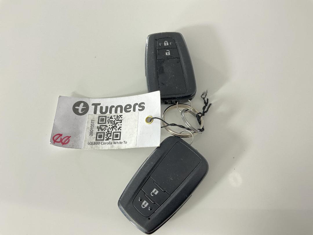 Photo '22' of Toyota Corolla