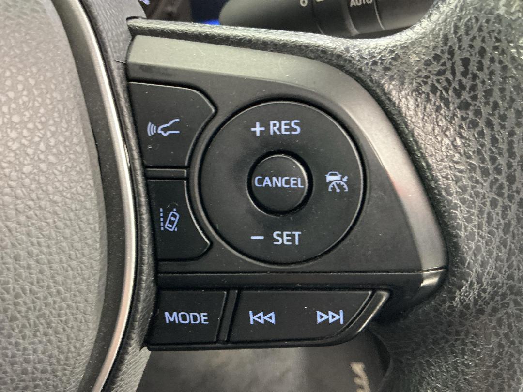 Photo '24' of Toyota Corolla