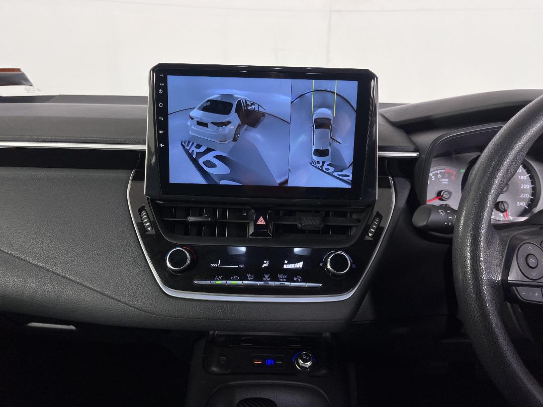 Photo '18' of Toyota Corolla