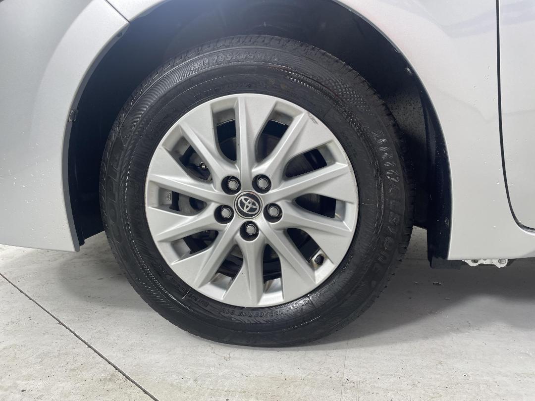 Photo '10' of Toyota Corolla