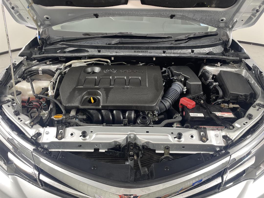 Photo '13' of Toyota Corolla