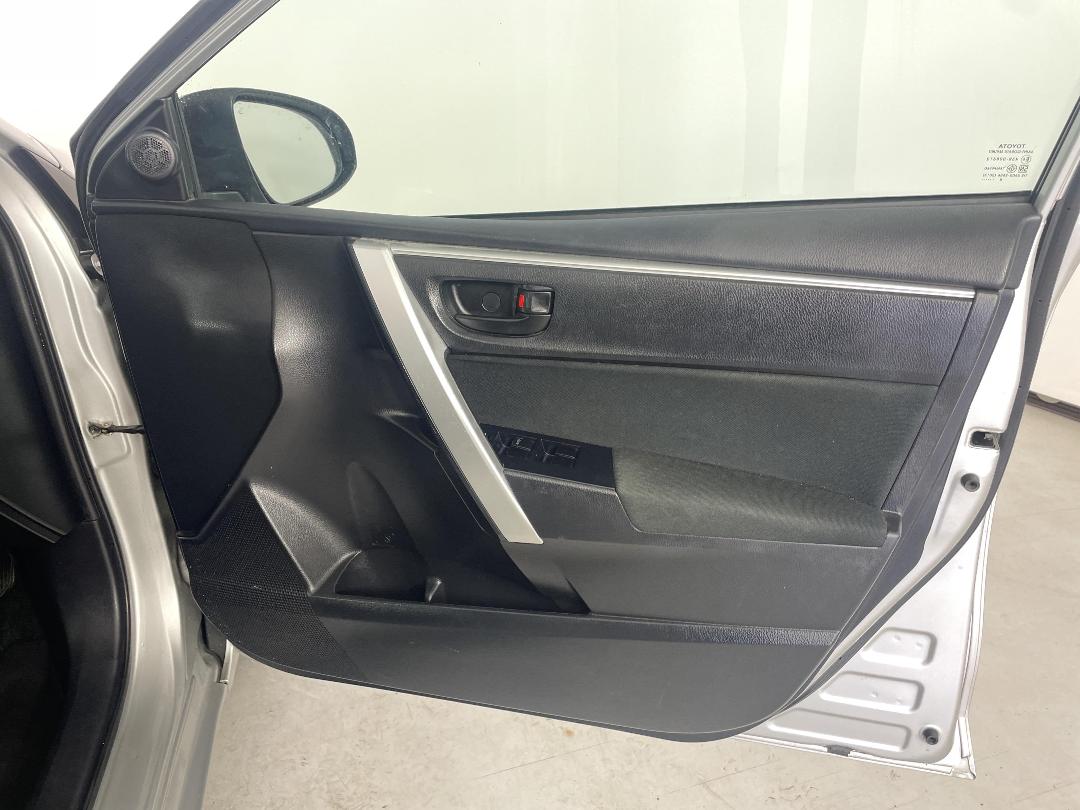 Photo '15' of Toyota Corolla