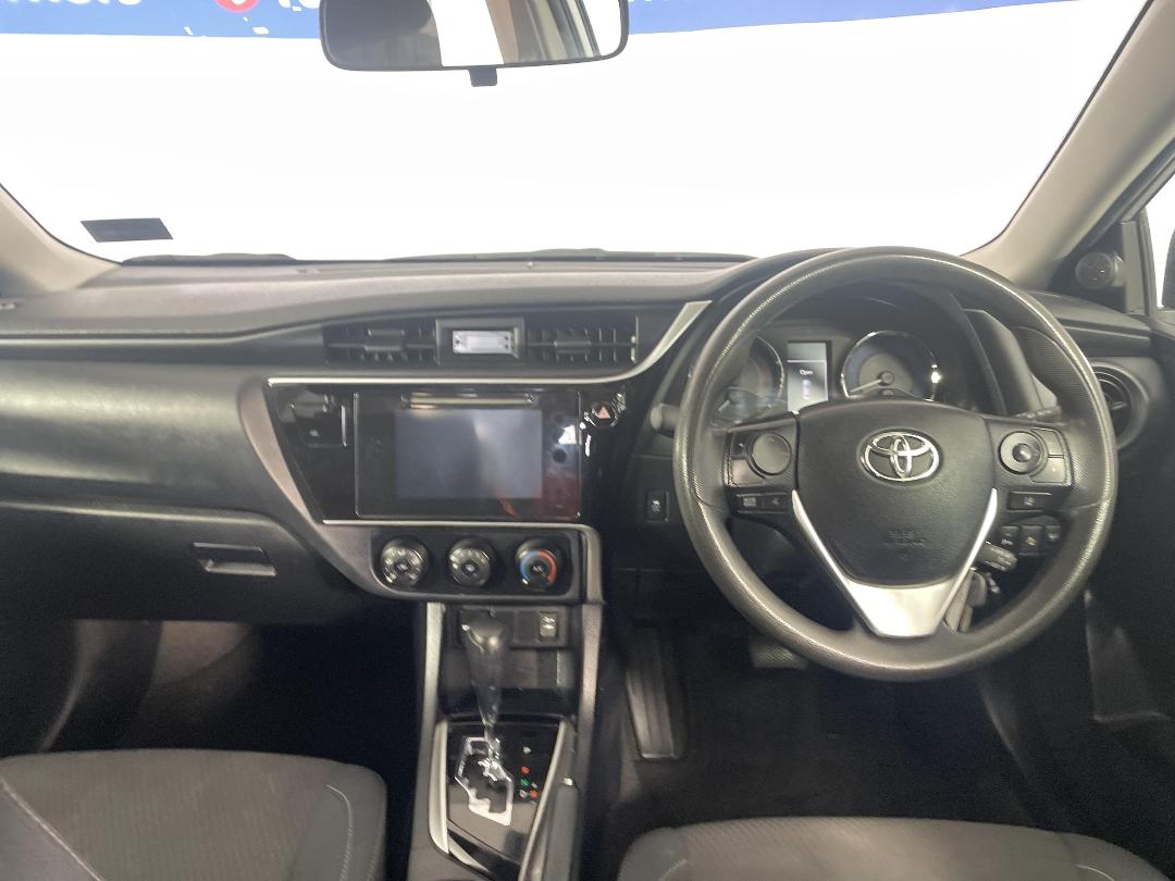 Photo '17' of Toyota Corolla