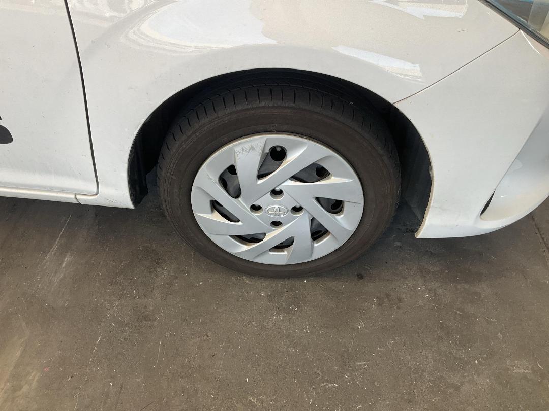 Photo '8' of Toyota Corolla Fielder