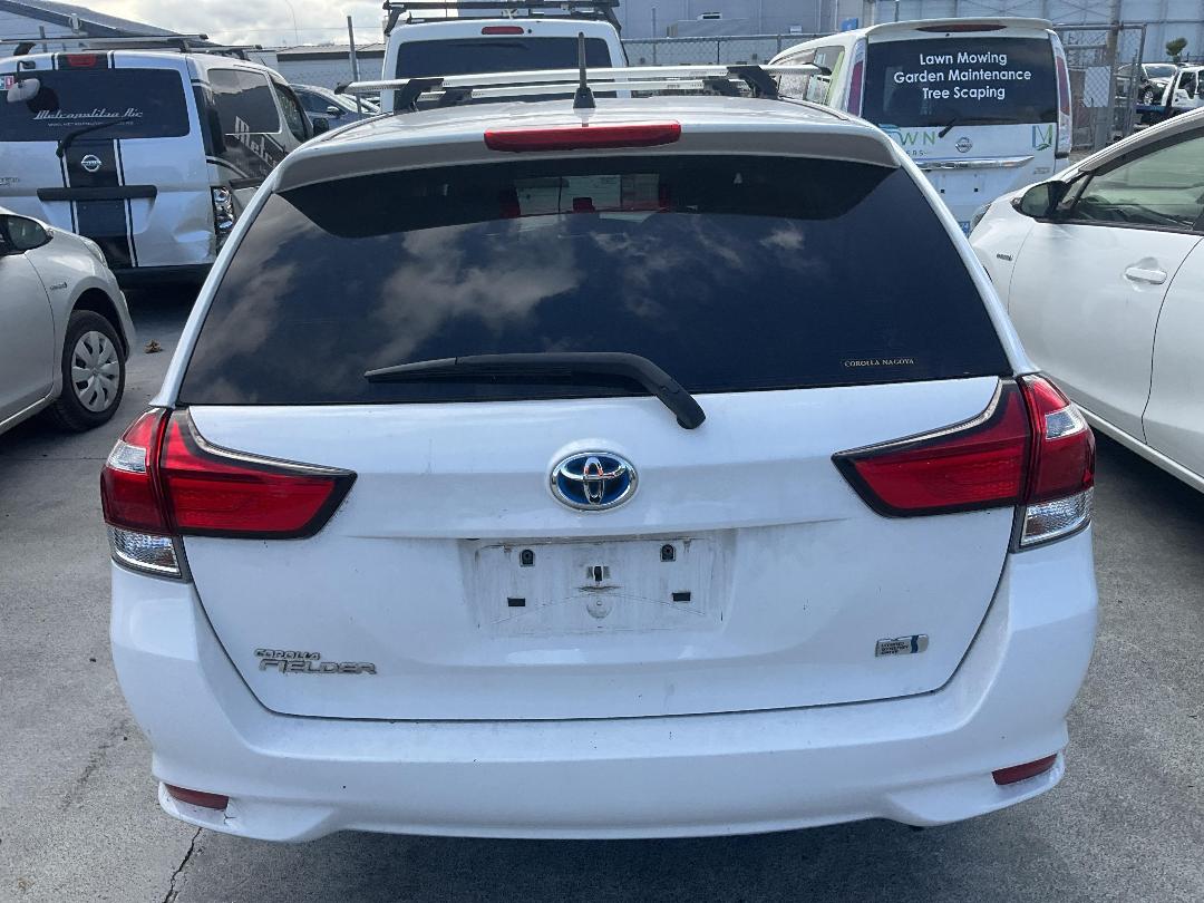 Photo '6' of Toyota Corolla Fielder