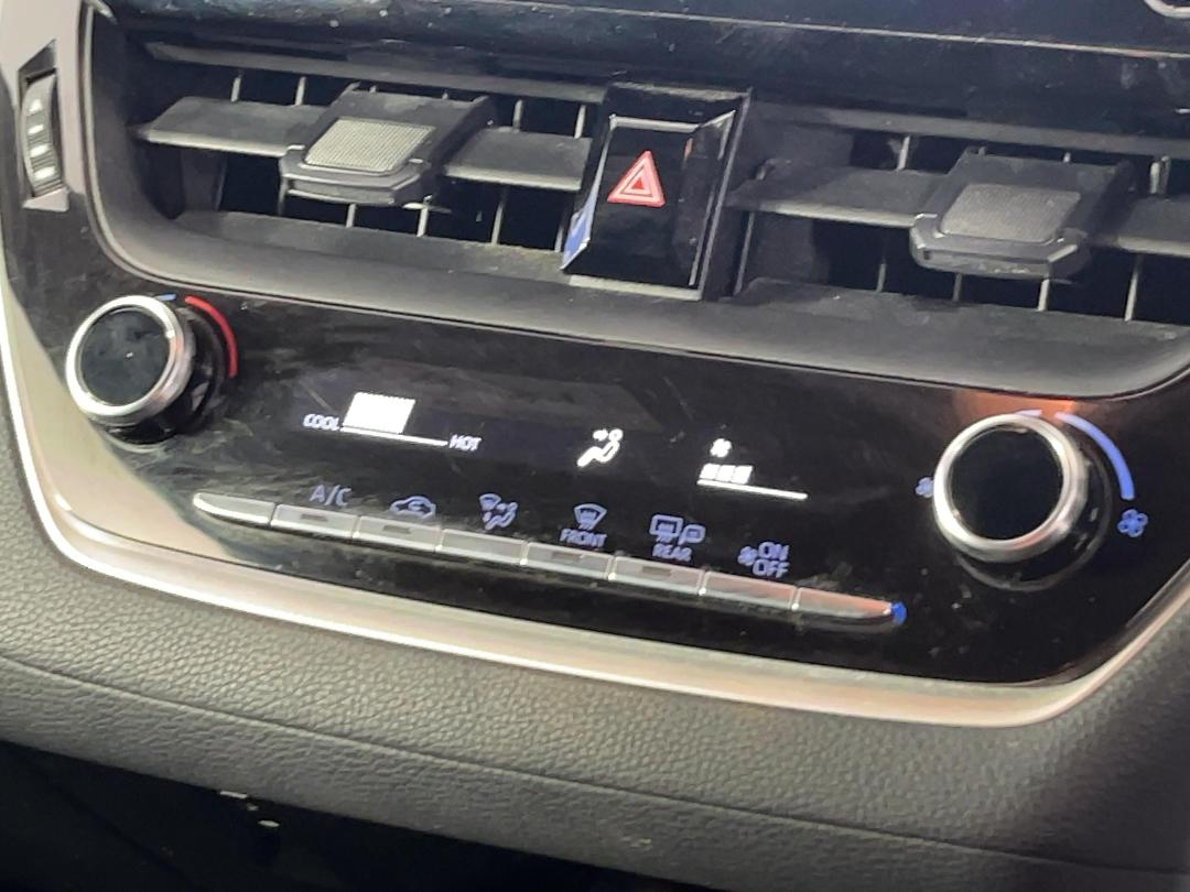 Photo '29' of Toyota Corolla