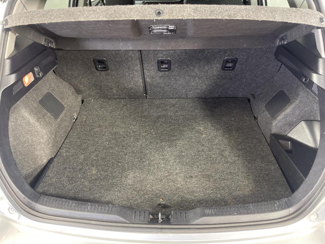 Photo '14' of Toyota Corolla