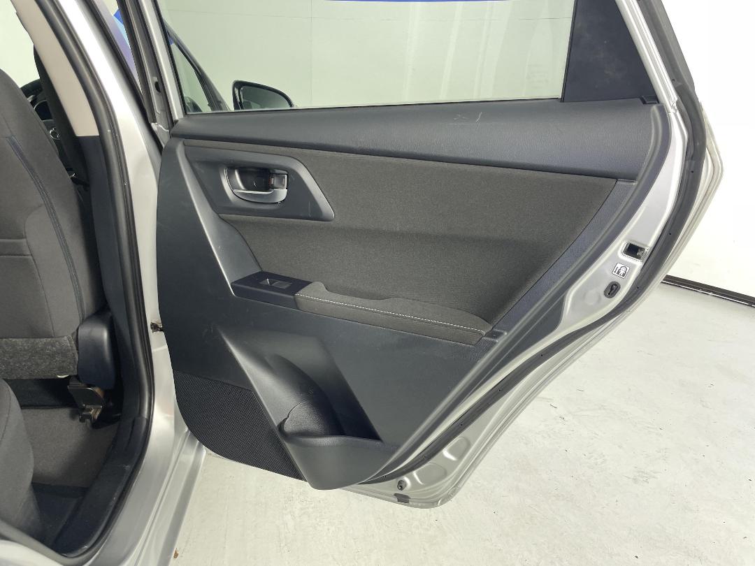 Photo '19' of Toyota Corolla