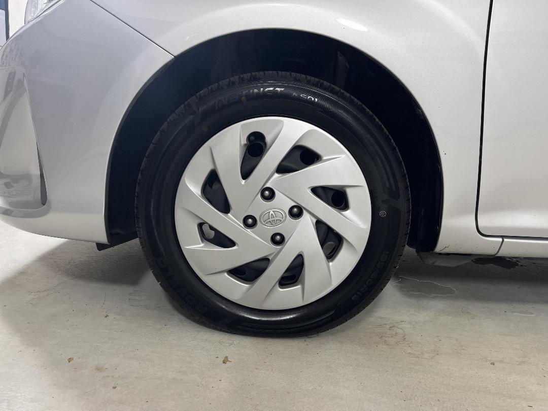 Photo '10' of Toyota Corolla