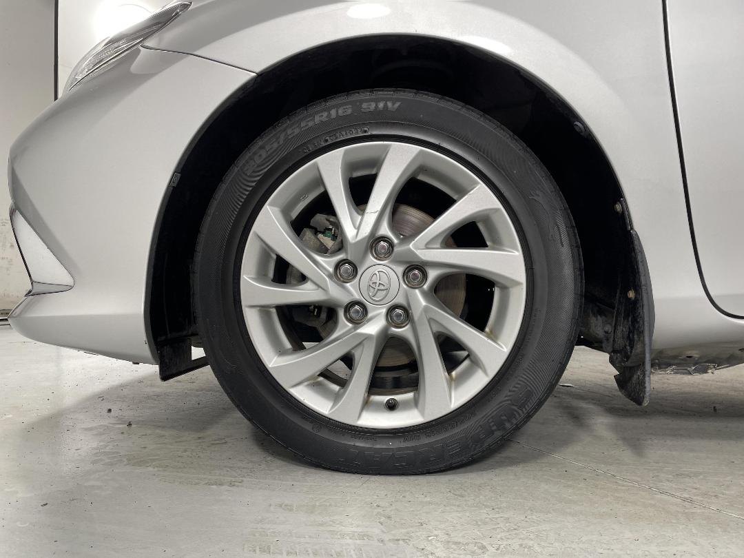 Photo '10' of Toyota Corolla