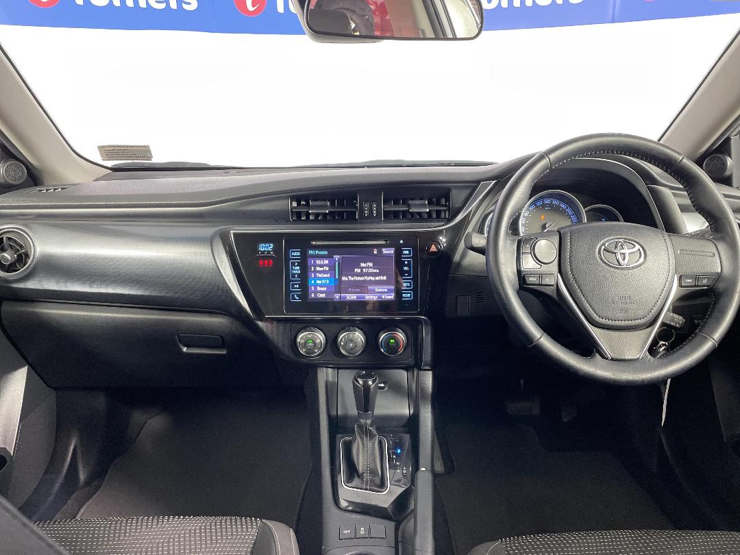 Photo '17' of Toyota Corolla