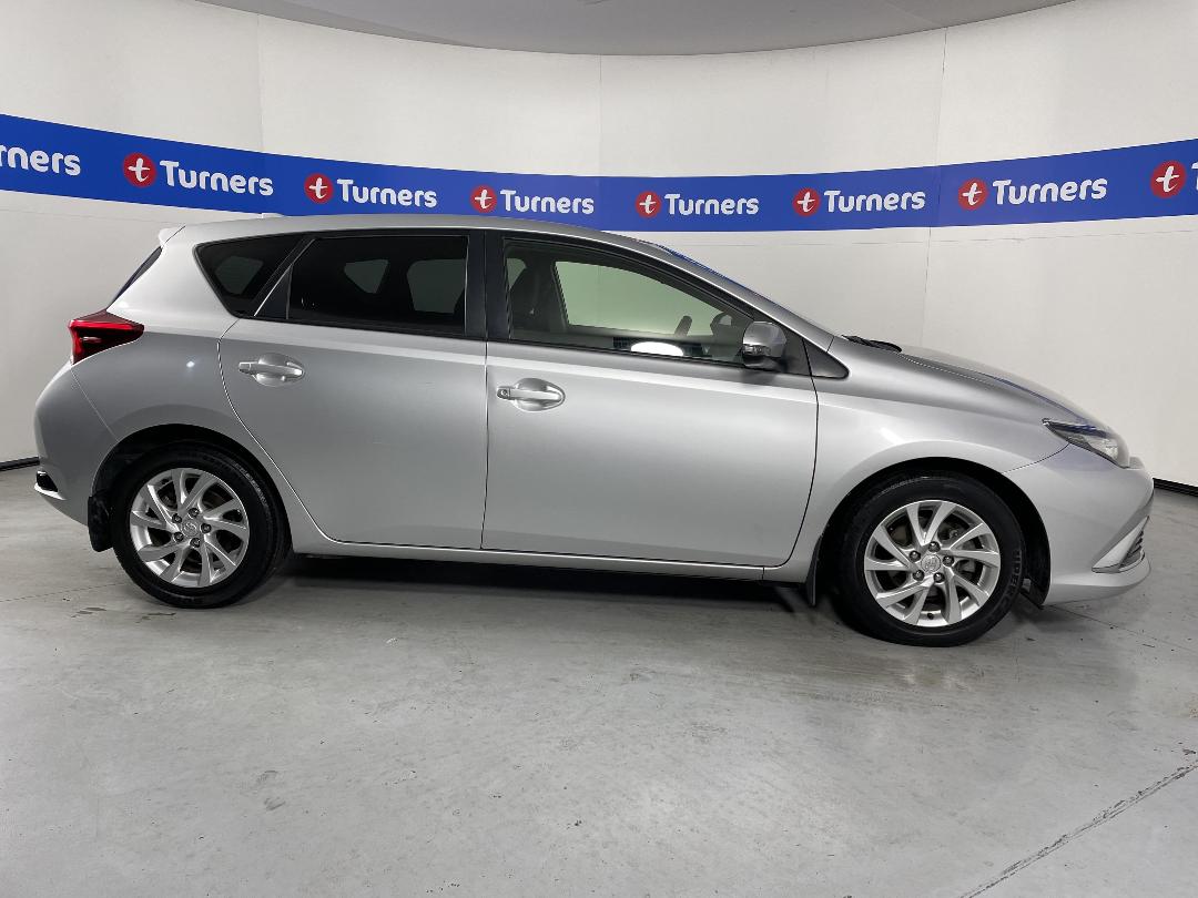 Photo '23' of Toyota Corolla