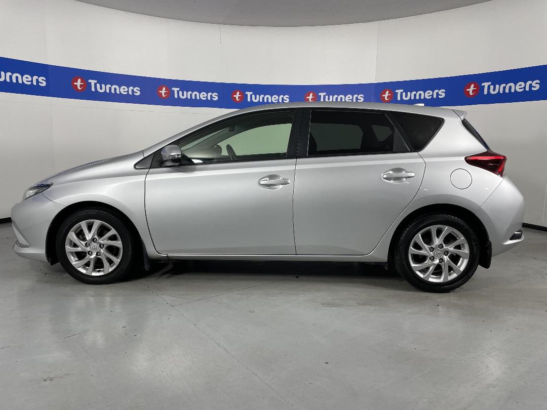 Photo '24' of Toyota Corolla