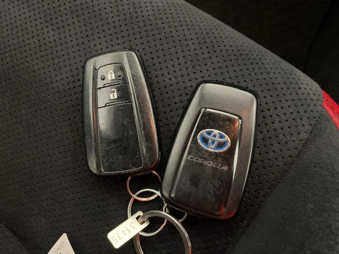 Photo '22' of Toyota Corolla