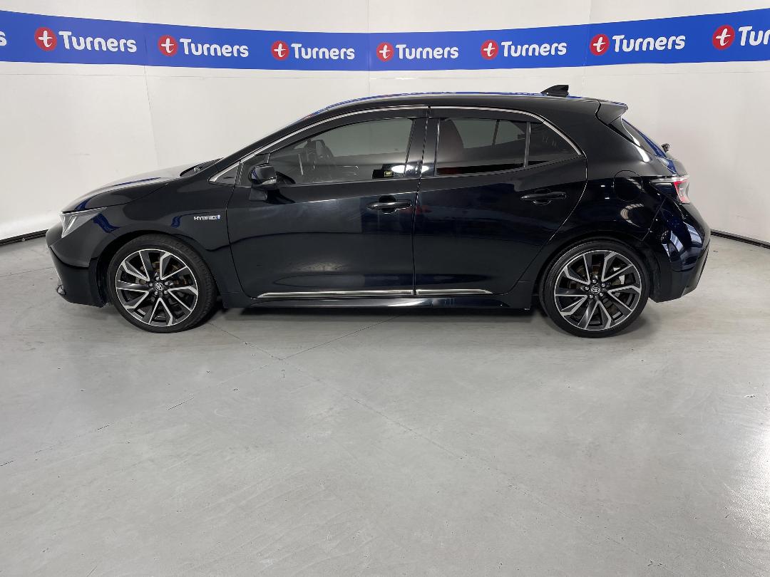 Photo '24' of Toyota Corolla