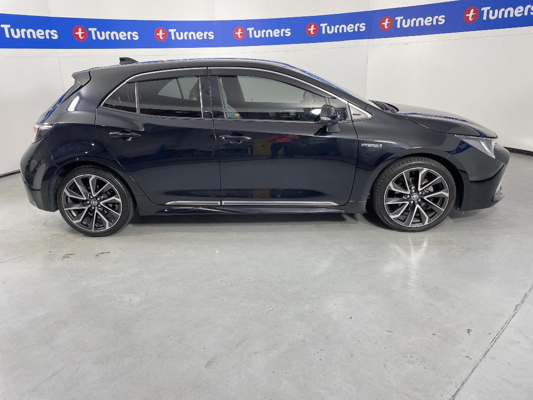 Photo '23' of Toyota Corolla