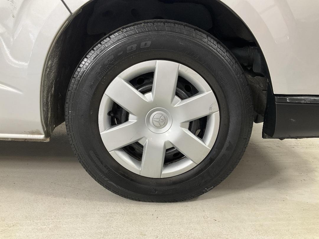 Photo '9' of Toyota Hiace Photo '9' of Toyota Hiace