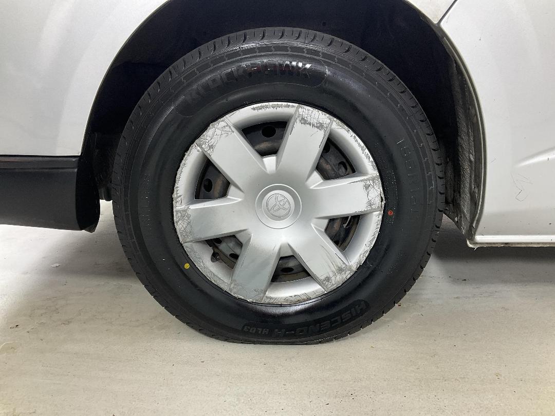 Photo '10' of Toyota Hiace Photo '10' of Toyota Hiace