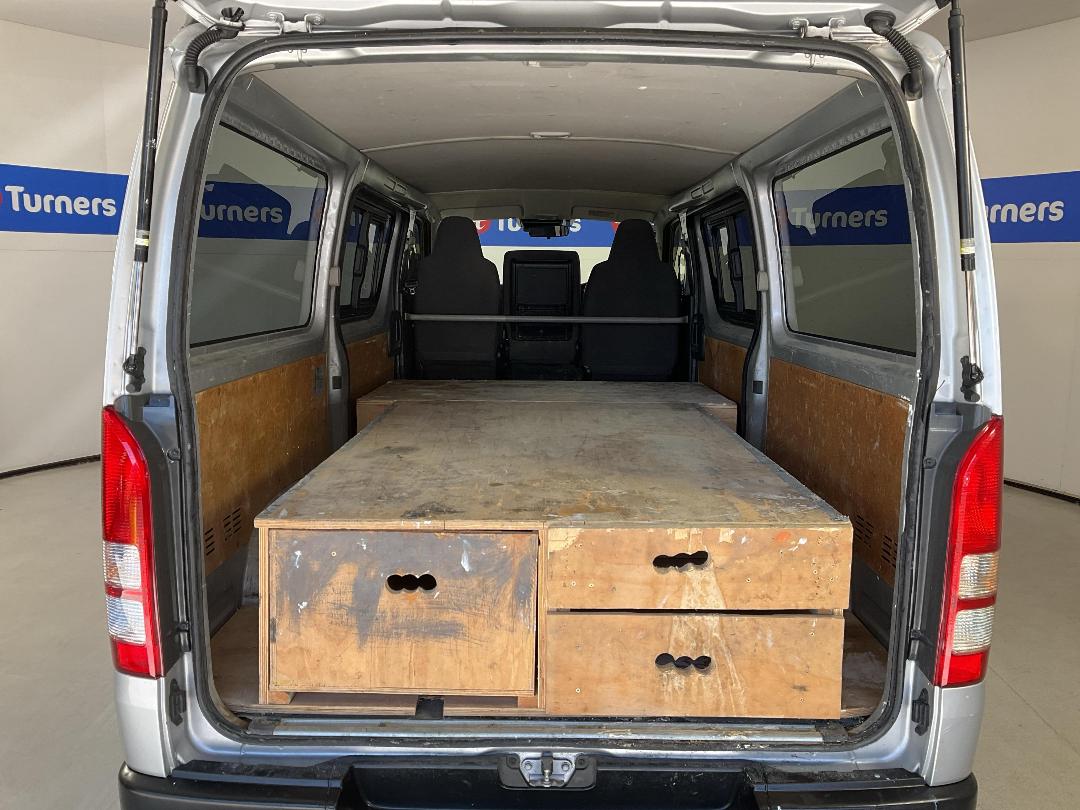 Photo '14' of Toyota Hiace Photo '14' of Toyota Hiace