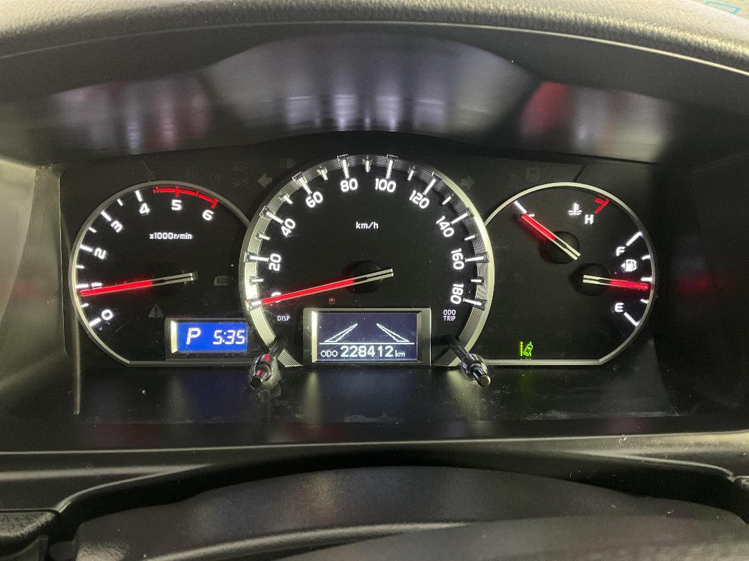 Photo '21' of Toyota Hiace Photo '21' of Toyota Hiace